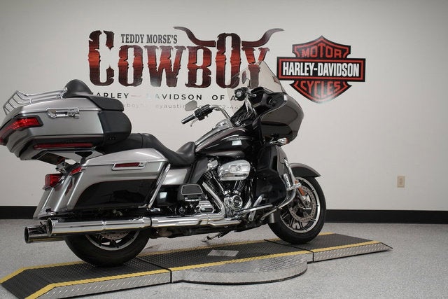 2017 Harley-Davidson FLTRU - Road Glide Ultra Base