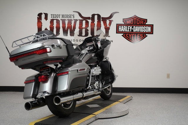 2017 Harley-Davidson FLTRU - Road Glide Ultra Base