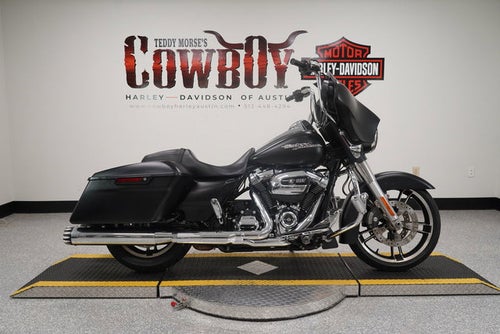 2017 Harley-Davidson Street Glide FLHXS - Special