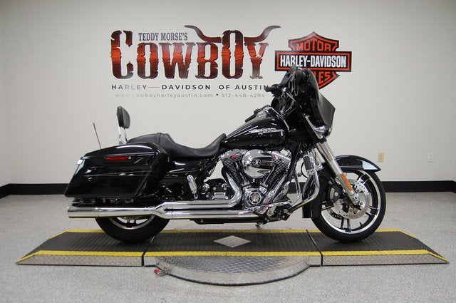 2016 Harley-Davidson FLHXS - Street Glide Special Base