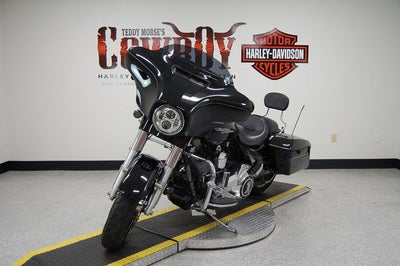 2016 Harley-Davidson FLHXS - Street Glide Special Base