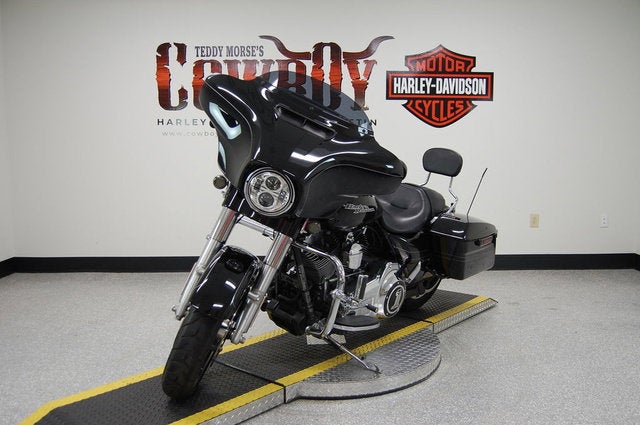 2016 Harley-Davidson FLHXS - Street Glide Special Base