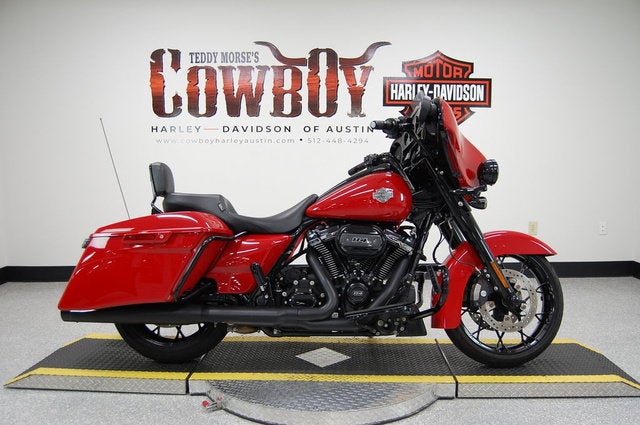 2022 Harley-Davidson Street Glide FLHXS - Special