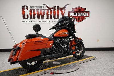 2020 Harley-Davidson Street Glide FLHXS - Special
