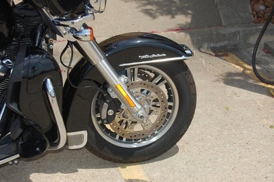 2022 Harley-Davidson FLHTCUTG - Tri Glide Ultra Base