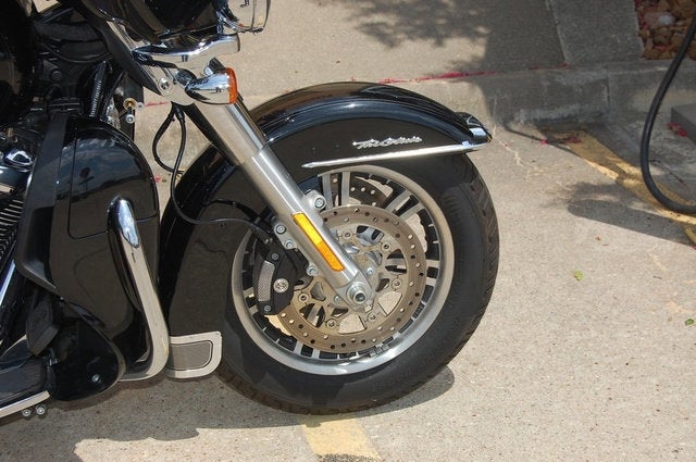 2022 Harley-Davidson FLHTCUTG - Tri Glide Ultra Base