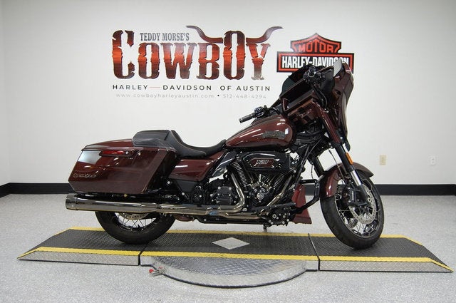 2024 Harley-Davidson FLHXSE - CVO Street Glide Base