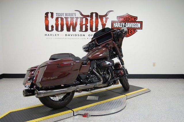 2024 Harley-Davidson FLHXSE - CVO Street Glide Base