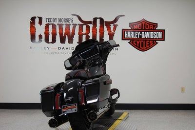 2025 Harley-Davidson FLHXSE - CVO Street Glide Base