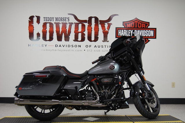 2025 Harley-Davidson FLHXSE - CVO Street Glide Base