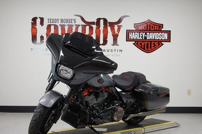 2025 Harley-Davidson FLHXSE - CVO Street Glide Base