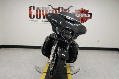 2017 Harley-Davidson FLHXSE - CVO Street Glide Base