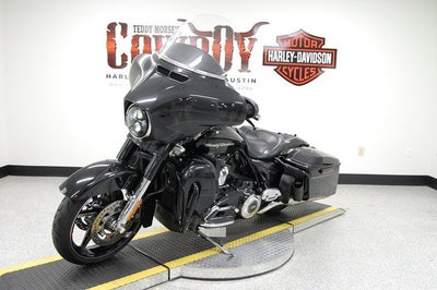2017 Harley-Davidson FLHXSE - CVO Street Glide Base