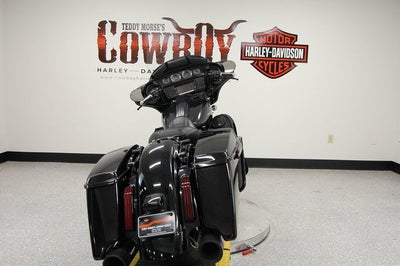 2017 Harley-Davidson FLHXSE - CVO Street Glide Base