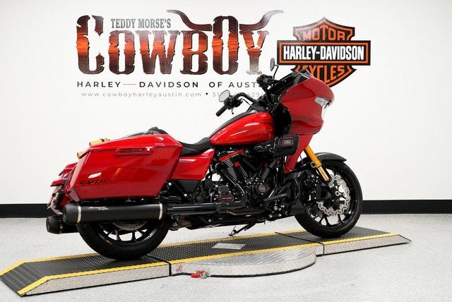 2025 Harley-Davidson FLTRXSTSE - CVO Road Glide ST Base