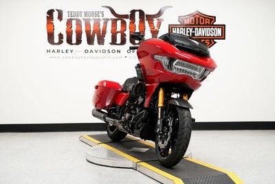 2025 Harley-Davidson FLTRXSTSE - CVO Road Glide ST Base