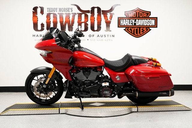 2025 Harley-Davidson FLTRXSTSE - CVO Road Glide ST Base