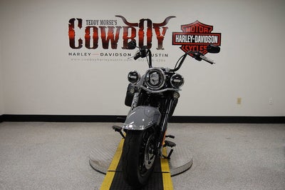 2026 Harley-Davidson Softail FLHC - Heritage Classic