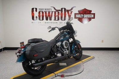 2026 Harley-Davidson Softail FLHC - Heritage Classic