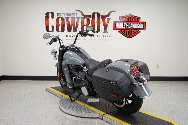 2026 Harley-Davidson Softail FLHC - Heritage Classic