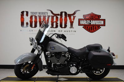 2026 Harley-Davidson Softail FLHC - Heritage Classic