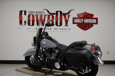 2026 Harley-Davidson Softail FLHC - Heritage Classic
