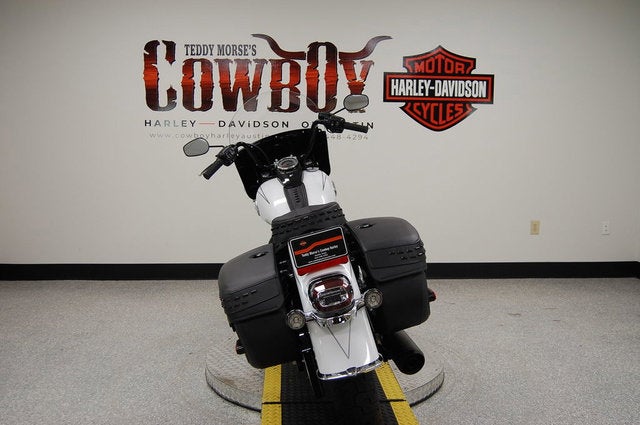 2025 Harley-Davidson Softail FLHC - Heritage Classic