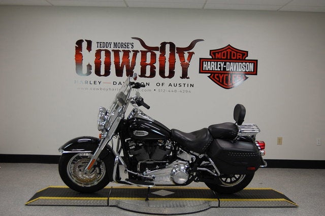 2022 Harley-Davidson Softail FLHCS - Heritage Classic 114