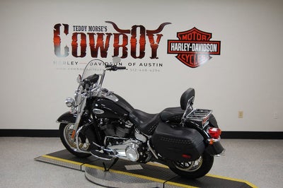 2022 Harley-Davidson Softail FLHCS - Heritage Classic 114