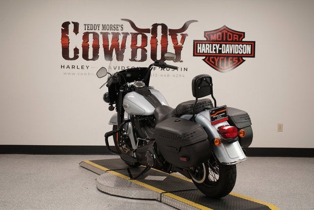 2024 Harley-Davidson Softail FLHCS - Heritage Classic