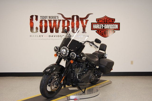 2023 Harley-Davidson FLHCS - Heritage Classic Base