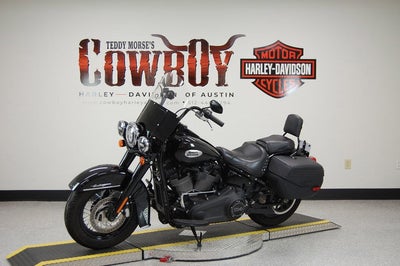 2023 Harley-Davidson FLHCS - Heritage Classic Base
