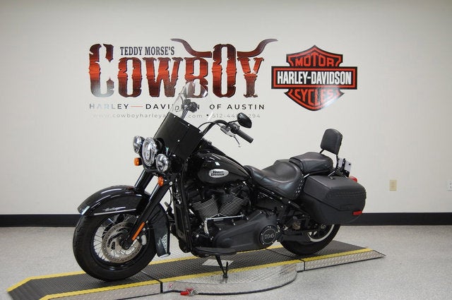 2023 Harley-Davidson FLHCS - Heritage Classic Base