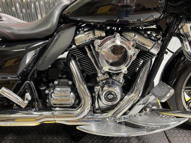 2021 Harley-Davidson FLHP Base