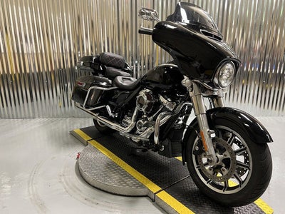 2021 Harley-Davidson FLHP Base