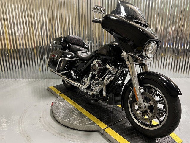 2021 Harley-Davidson FLHP Base