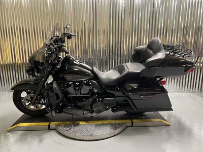 2024 Harley-Davidson FLHTK - Ultra Limited Base