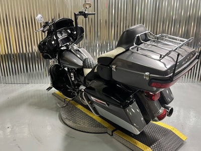 2014 Harley-Davidson FLHTK - Electra Glide Ultra Limited Base