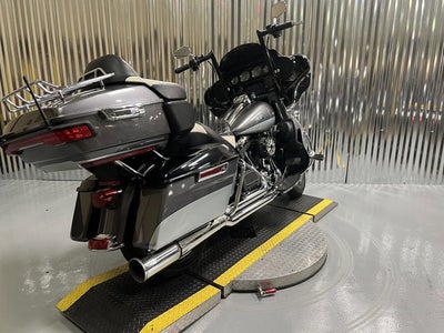 2014 Harley-Davidson FLHTK - Electra Glide Ultra Limited Base