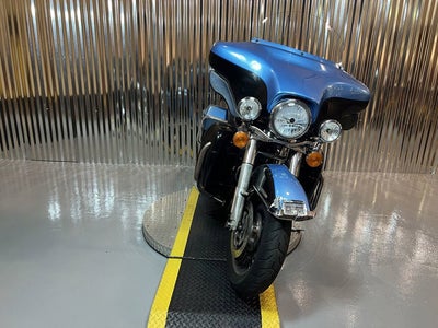 2011 Harley-Davidson FLHTK - Electra Glide Ultra Limited Base
