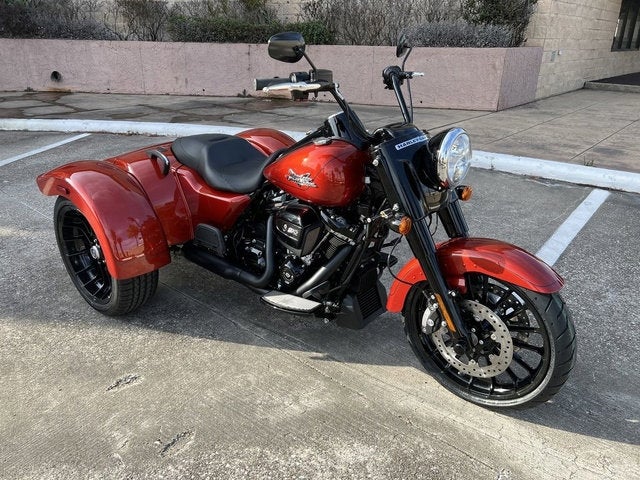 2025 Harley-Davidson FLRT - Freewheeler Base