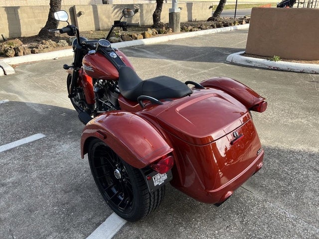 2025 Harley-Davidson FLRT - Freewheeler Base