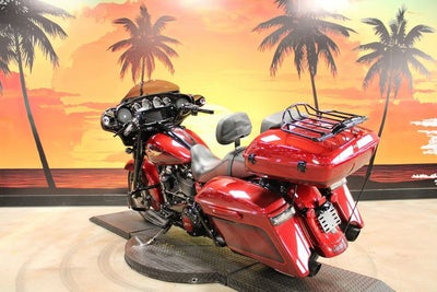 2023 Harley-Davidson Street Glide FLHXSANV - Special Anniversary Edition