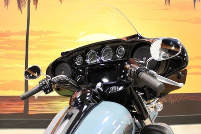 2023 Harley-Davidson FLHTKANV - Ultra Limited Anniversary Edition Base