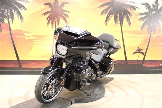 2026 Harley-Davidson FLHXL - Street Glide Limited Base