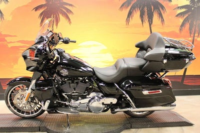 2026 Harley-Davidson FLHXL - Street Glide Limited Base