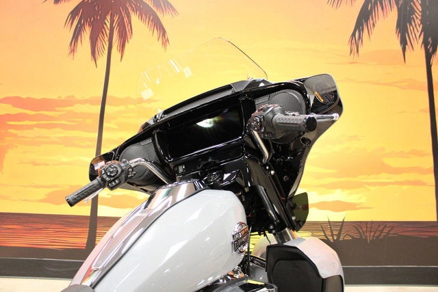 2026 Harley-Davidson FLHXL - Street Glide Limited Base