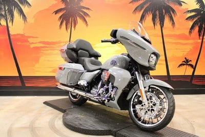 2026 Harley-Davidson FLHXL - Street Glide Limited Base
