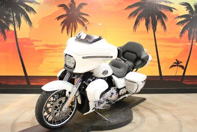 2026 Harley-Davidson Street Glide FLHXL - Limited