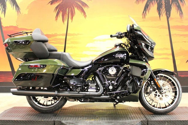 2026 Harley-Davidson FLHXL - Street Glide Limited Base
